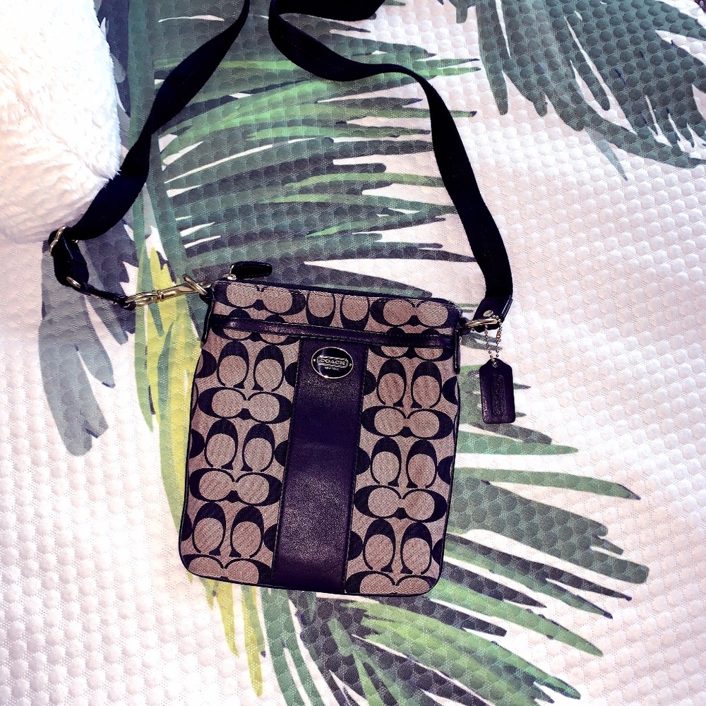 Crossbody bag